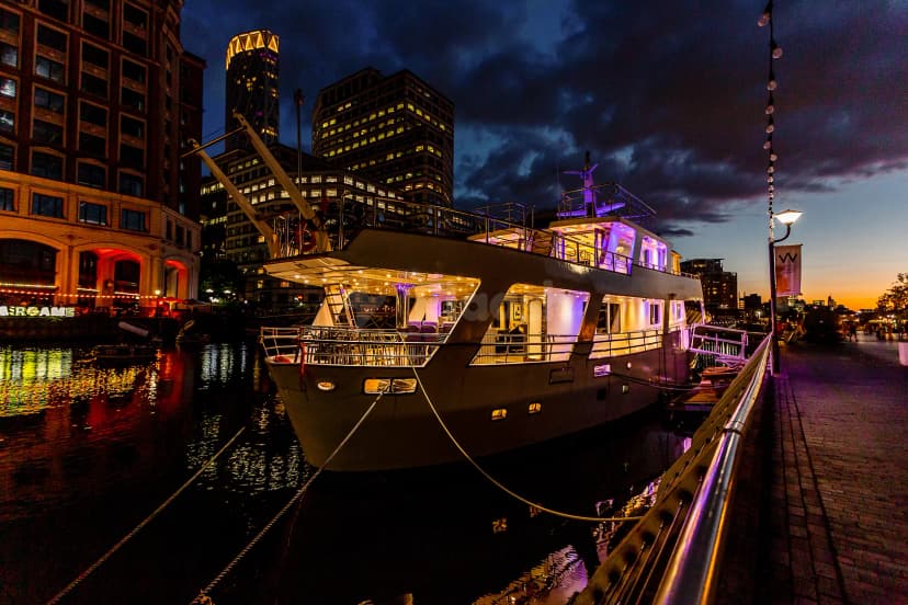 The Canary Yacht — photo 1