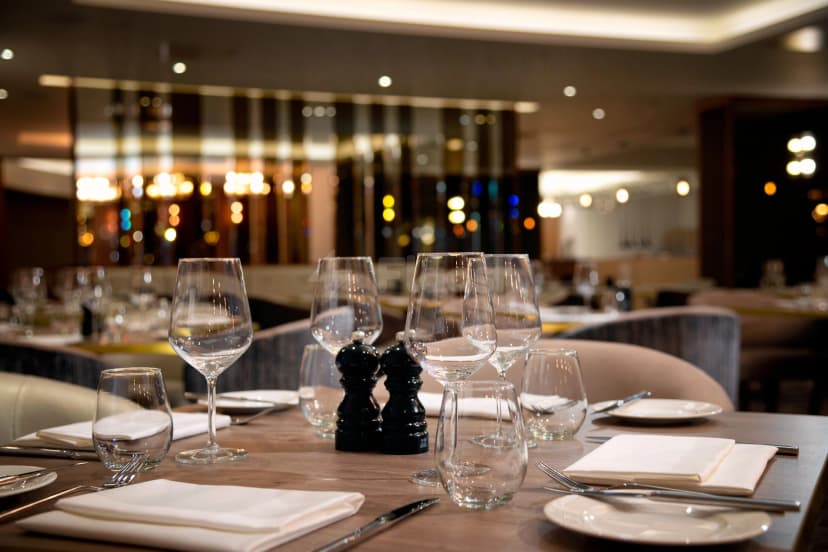 Holiday Inn Express London Heathrow T4 — photo 4