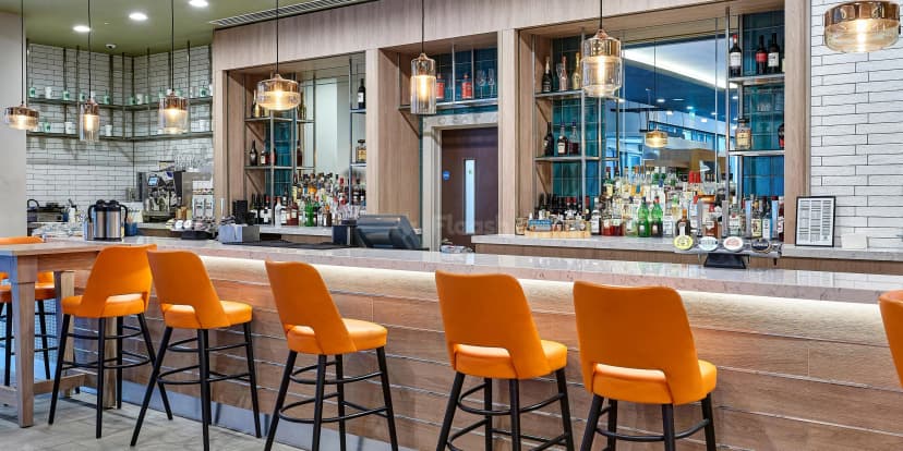Holiday Inn Manchester - MediaCityUK — photo 2