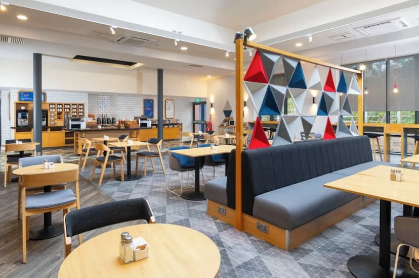 Holiday Inn Express Birmingham Airport NEC by IHG — photo 4