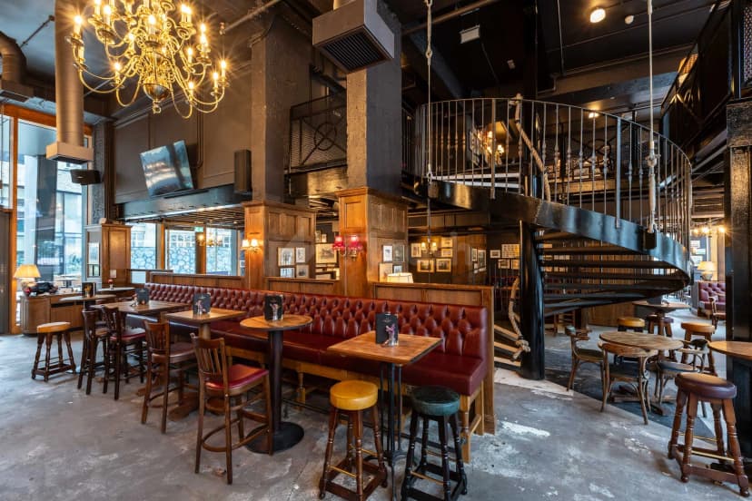 Old Street Tavern — photo 4