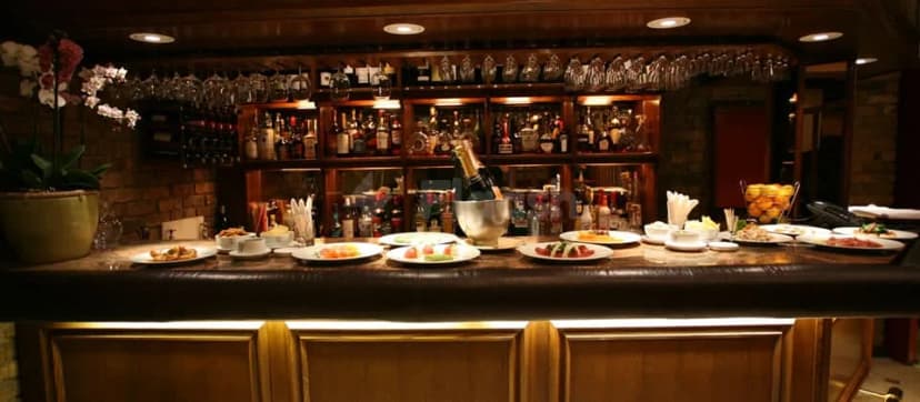 Bolton's Restaurant — photo 3