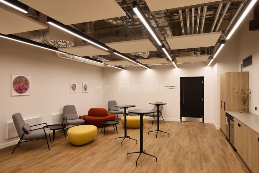 HubHub - Worship Square — photo 4