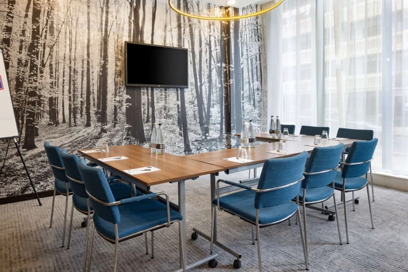 Hampton by Hilton London Waterloo — photo 3