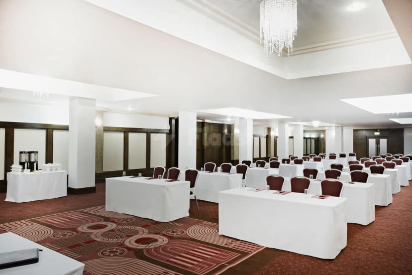 The Crown London Hotel — photo 3