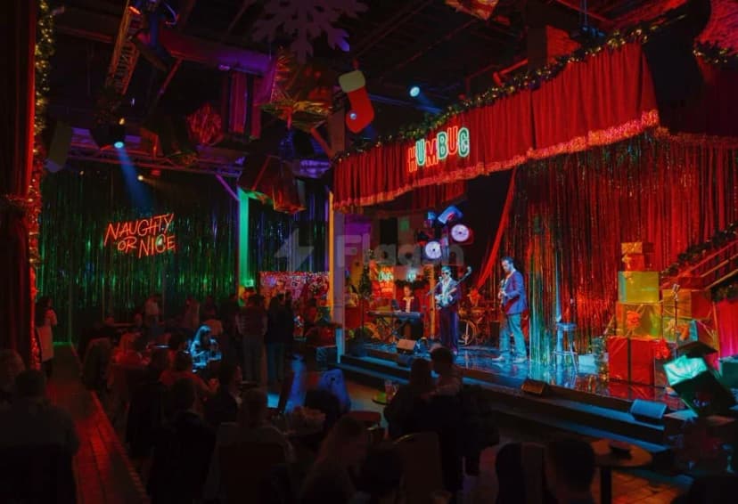 HUMBUG! Santa's Christmas Dive Bar Experience — photo 2