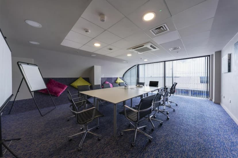 Hampton by Hilton Liverpool/John Lennon Airport — photo 3