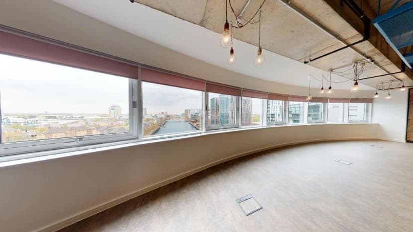 The Buzz Rooms — photo 3