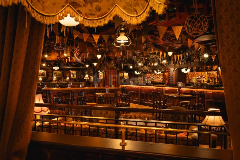 Mr Fogg's City Tavern — photo 4