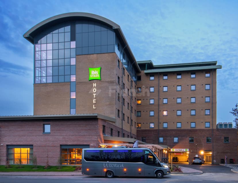 Hotel Ibis Styles London Gatwick Airport — photo 1