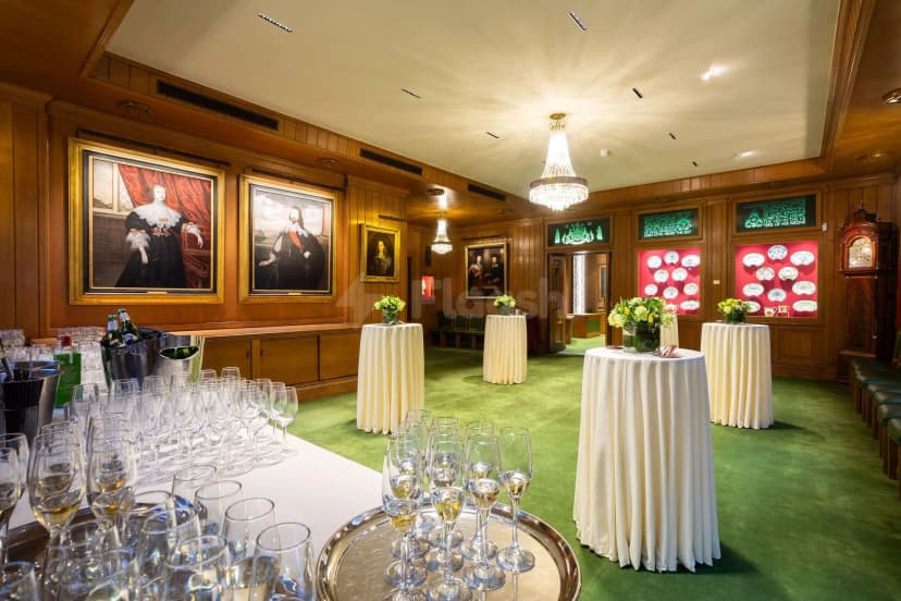 Barber-Surgeons’ Hall — photo 4