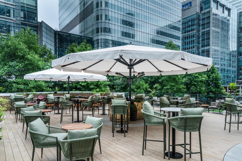 Oasis Bar & Terrace — photo 5