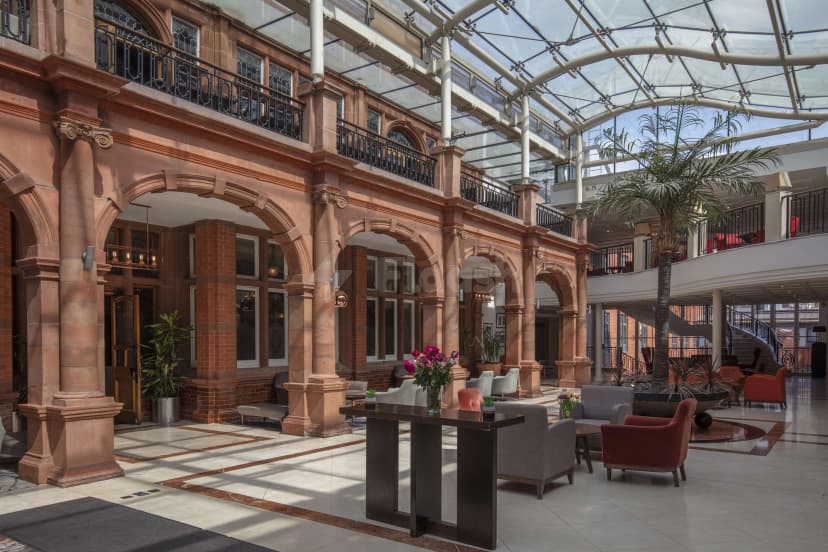 The Crown London Hotel — photo 2