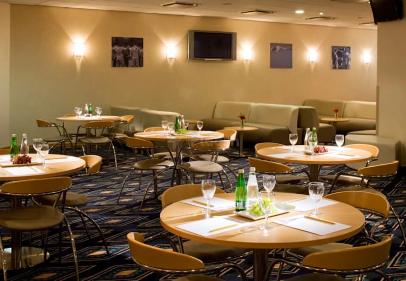 Bolton Stadium Hotel — photo 2