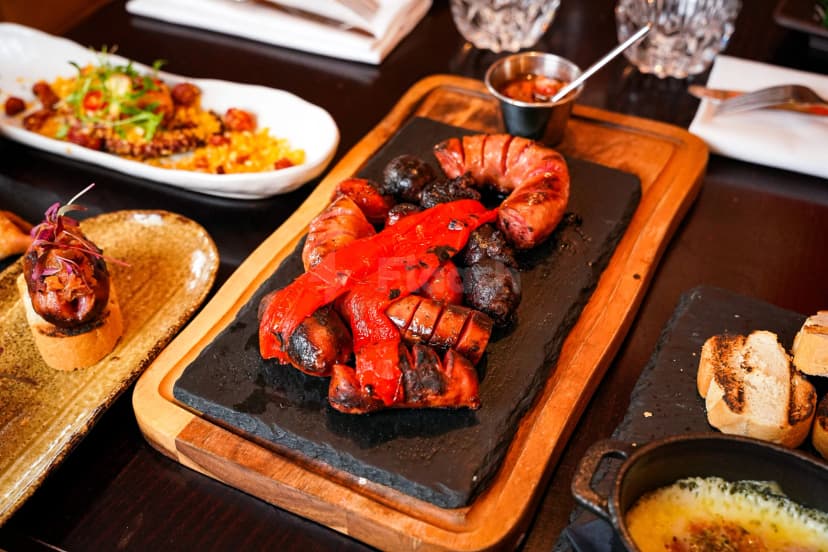 Omnino Steakhouse — photo 5