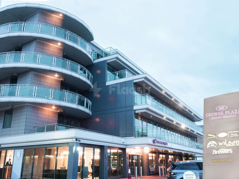 Crowne Plaza London - Kingston — photo 1