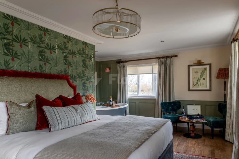 The Bridge Hotel — photo 3