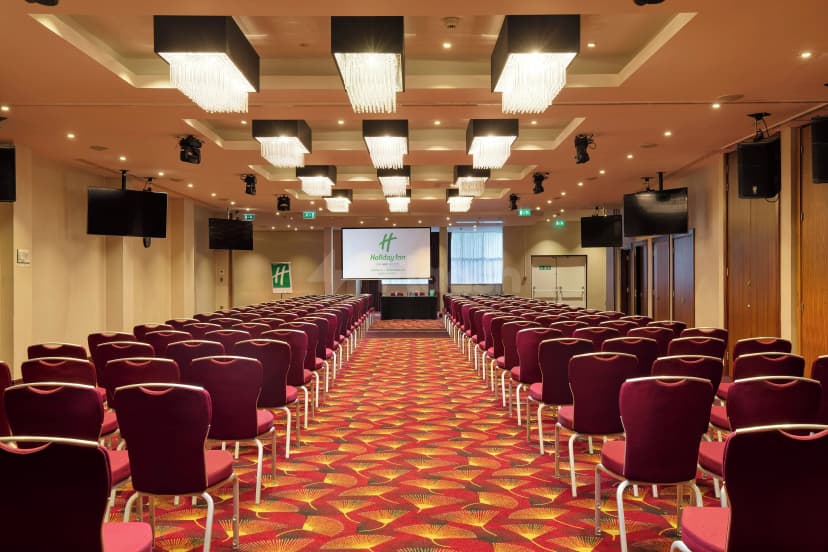 Holiday Inn London - Kensington High Street — photo 1