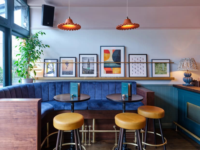 LOCKES Bar Battersea Rise — photo 3