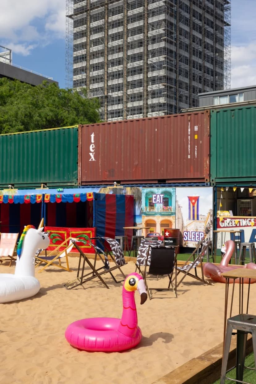 The London City Beach — photo 1