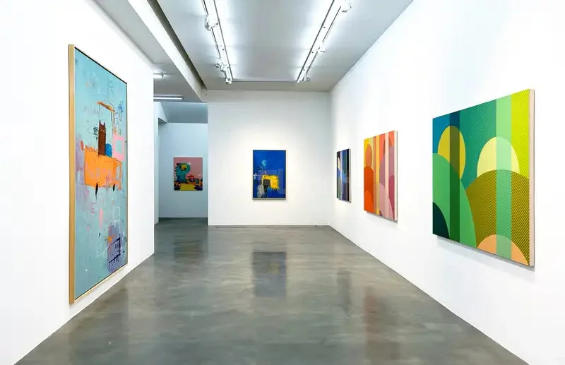 Luxury Mayfair Gallery — photo 4