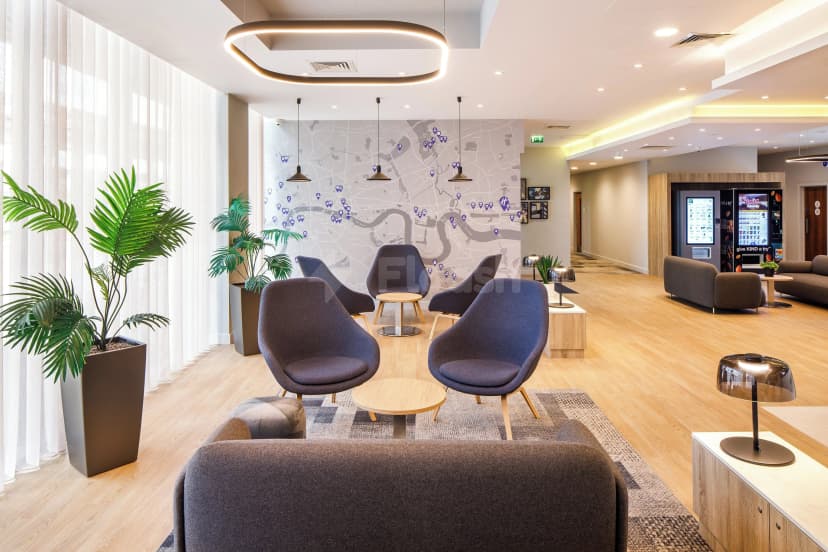 Holiday Inn Express London - Excel — photo 2