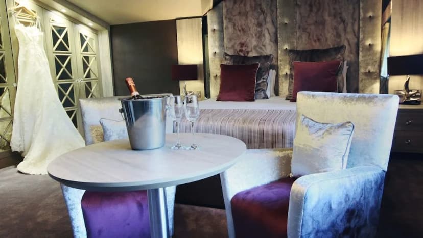 Red Hall Hotel — photo 3