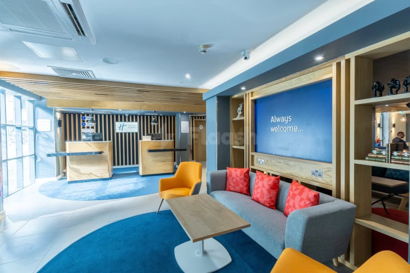 Holiday Inn Express London - Croydon — photo 1