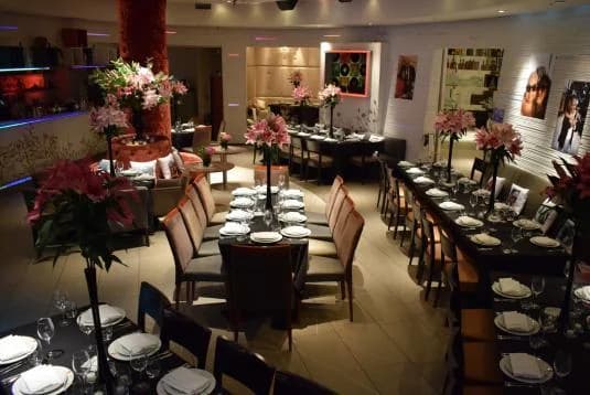 Eaton Square Bar — photo 1
