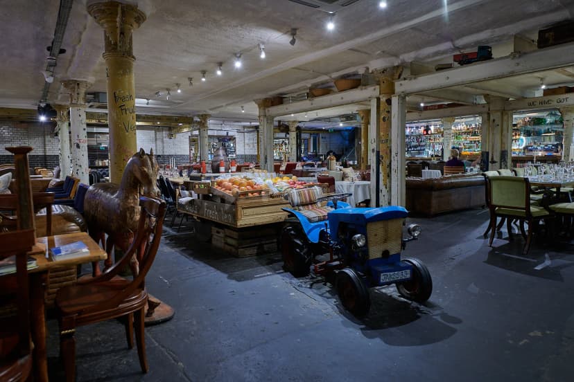 Jak's Kings Road — photo 5