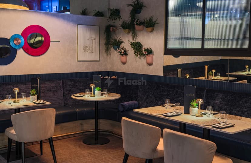 Aphrodite's Bar and The Oyster Club — photo 4