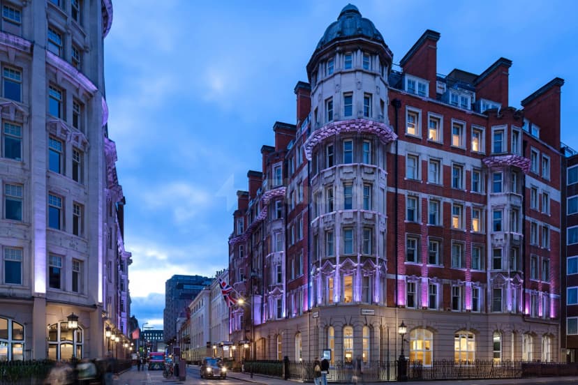 Radisson Blu Hotel. London Tottenham Court Rd — photo 1