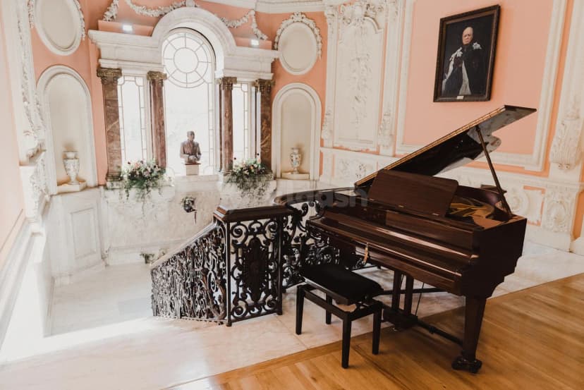 Dartmouth House — photo 1