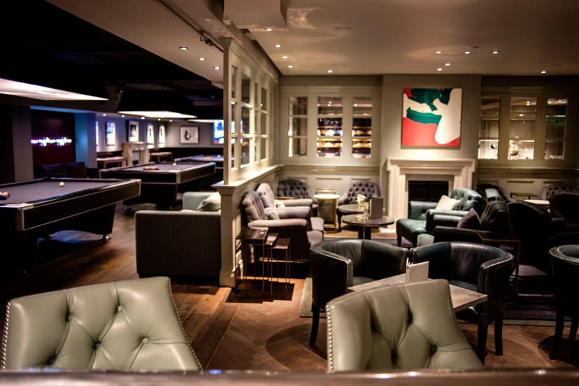 Eight Club Bank — photo 2