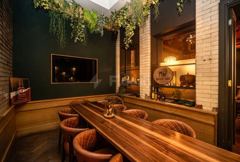 The Wren Tavern — photo 2