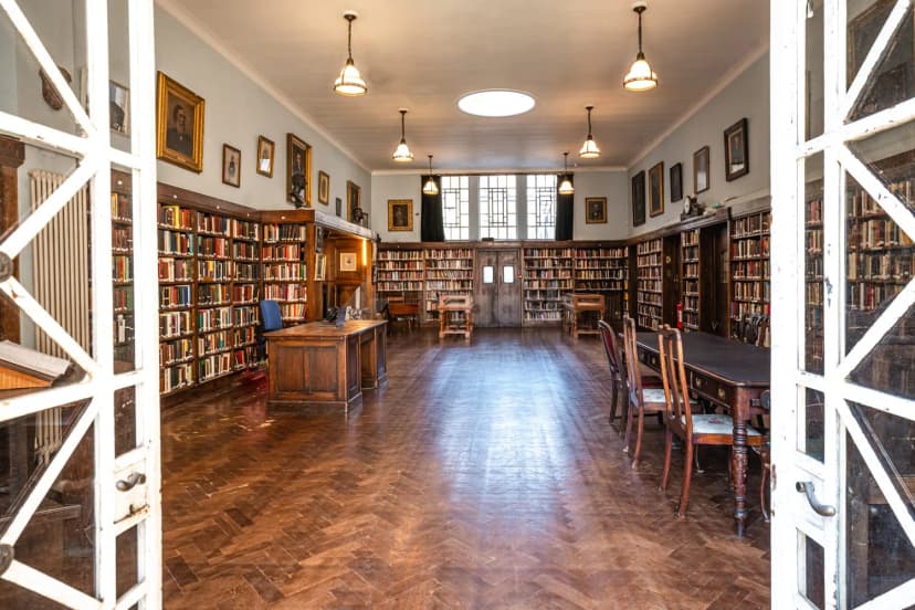 Conway Hall — photo 3