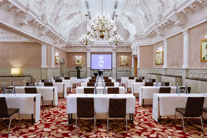 St. Ermin's Hotel, Autograph Collection — photo 1