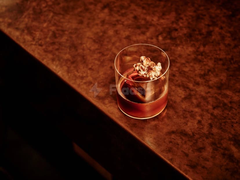 Gambit Bar — photo 5