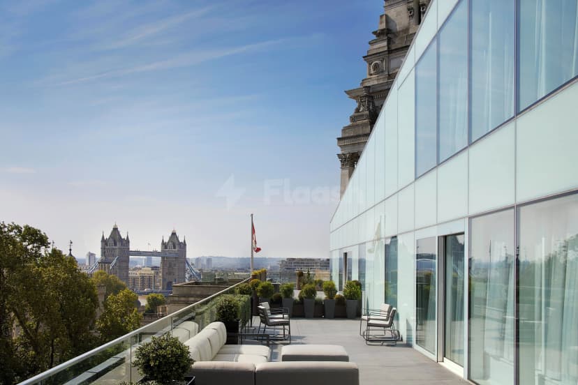 Four Seasons Hotel London at Tower Bridge — photo 4
