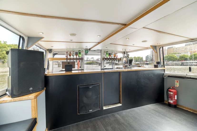 MV Viscount — photo 4