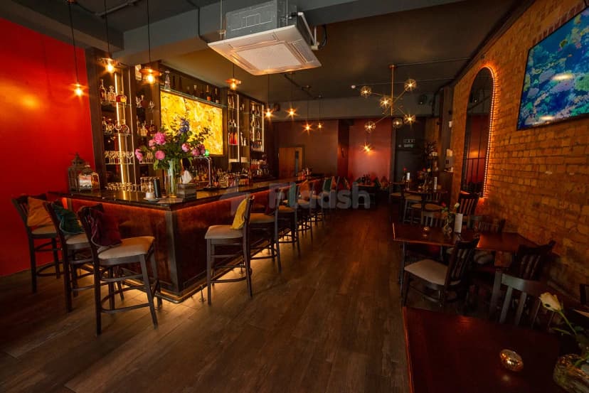 BAR 8 — photo 4