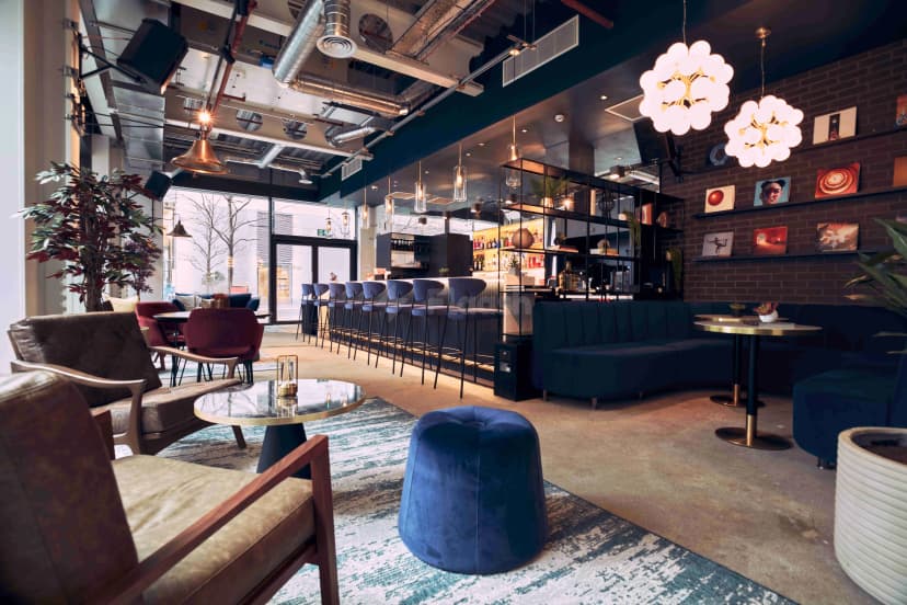 Qube East - Bar & Recording Studios — photo 3