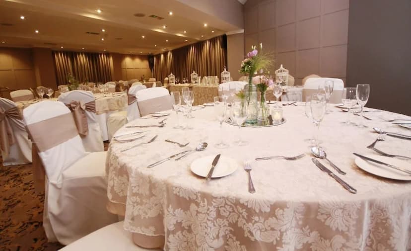 Red Hall Hotel — photo 1