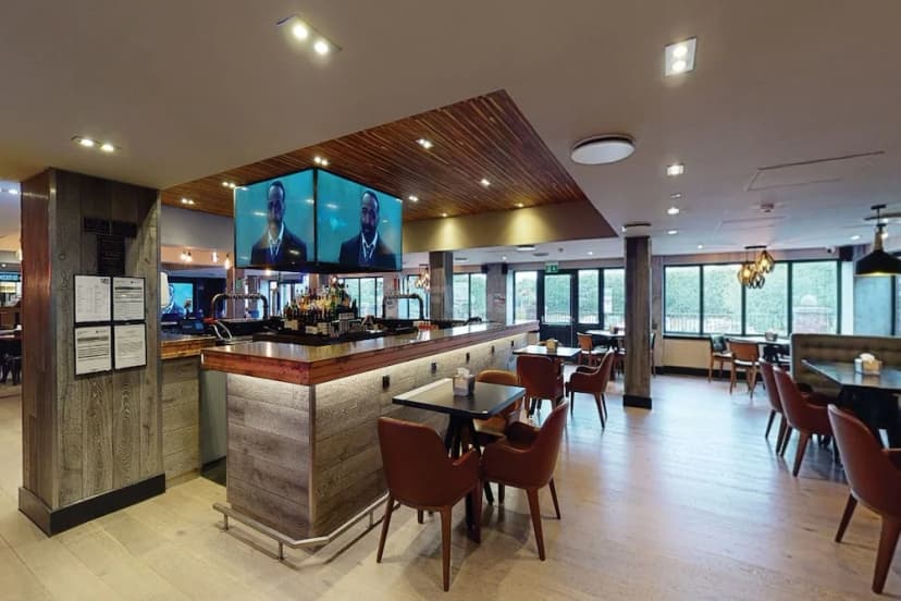 Village Hotel Wirral — photo 5
