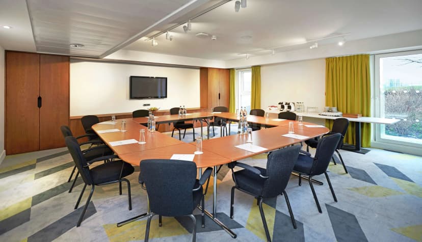 DoubleTree by Hilton London ExCel — photo 3