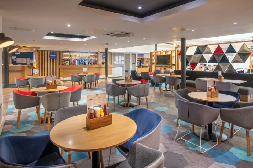 Holiday Inn Express Birmingham Airport NEC by IHG — photo 1