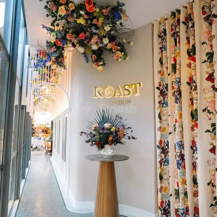 Roast Restaurant — photo 2