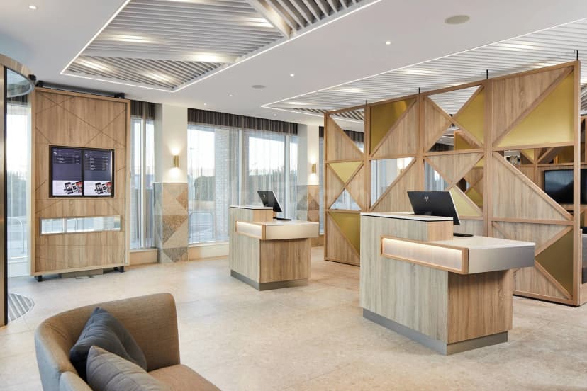 Courtyard by Marriott London City Airport — photo 2