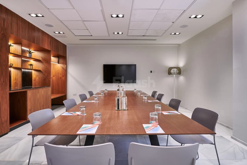 Melia White House — photo 3