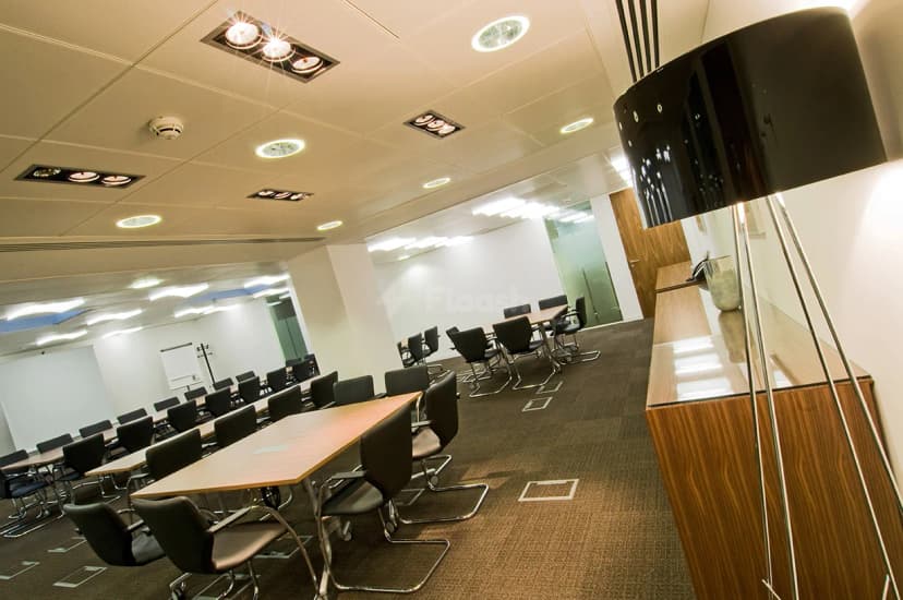 Regus Mayfair Berkeley Square — photo 3